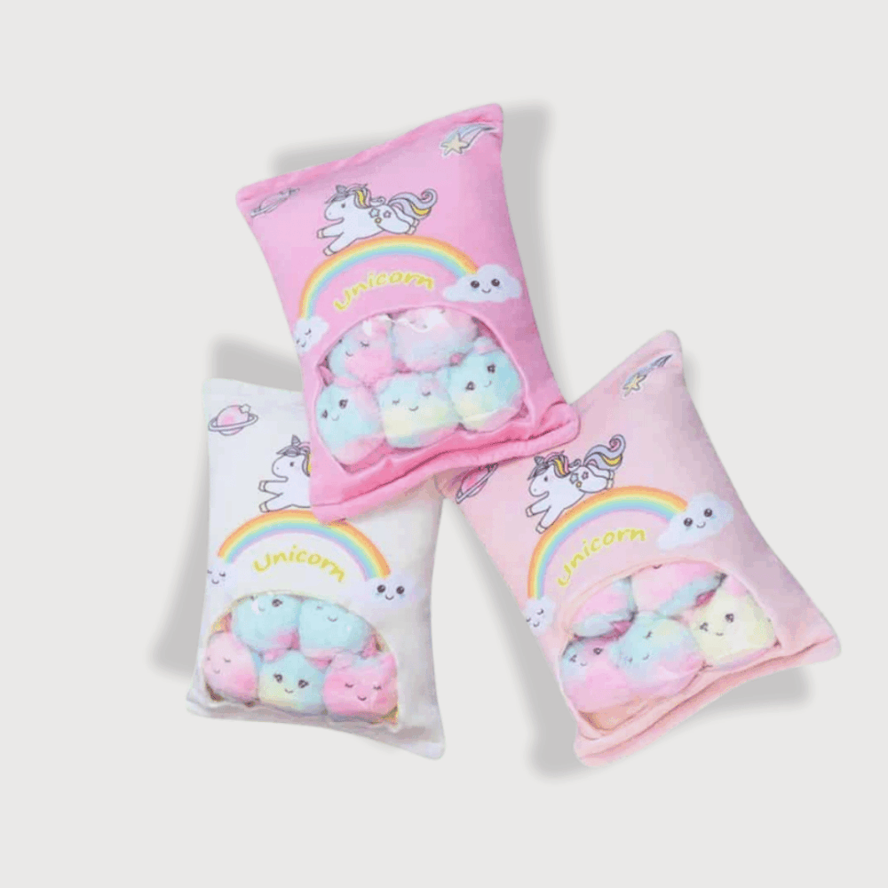 Doudou Licorne Lot de 5, avec trois sachets roses et blancs contenant cinq petites licornes kawaii.