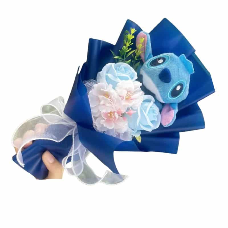 Peluche Stitch Adorable Avec Bouquet Décoratif 3 Peluche Stitch Adorable Avec Bouquet Décoratif – Image 3
